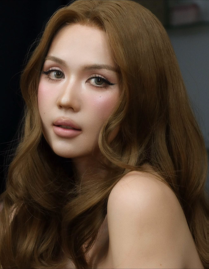 Ngọc Trinh gây ấn tượng với hình ảnh mới.