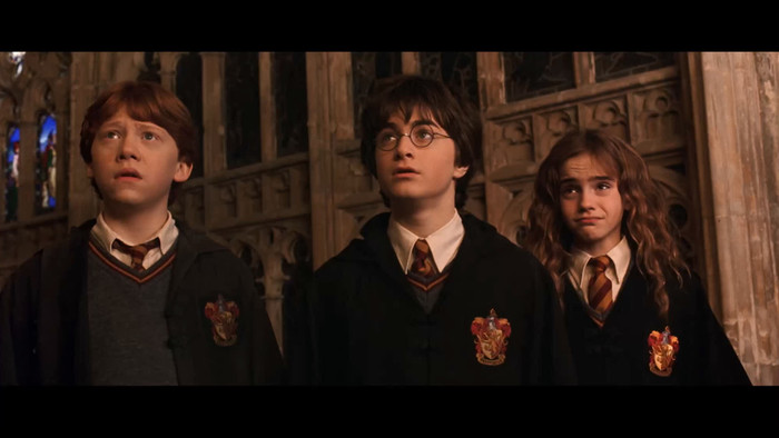 Đợt tái chiếu mang đến cơ hội để khán giả cũ sống lại ký ức Hogwarts, đồng thời giúp thế hệ trẻ lần đầu trải nghiệm bộ phim trên màn ảnh rộng. Ảnh: Warner Bros.
