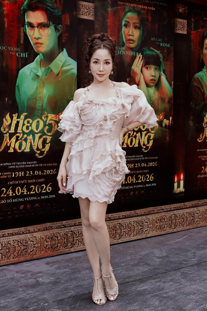 Ốc Thanh Vân tham gia dự án điện ảnh Heo 5 móng, phim đạt khoảng 124 tỷ đồng. Ảnh: FBNV.