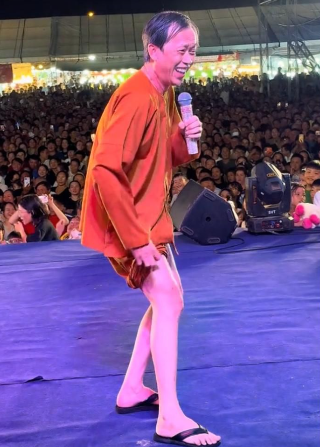 Hoài Linh trở lại Việt Nam sau chuyến sang Mỹ dự đám cưới người thân, tiếp tục tham gia các hoạt động nghệ thuật trong tháng 7 và 8/2026. Ảnh: Chụp màn hình.