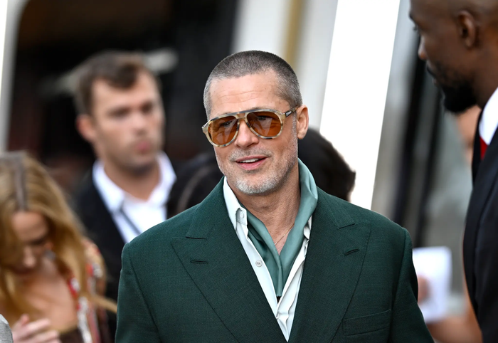 Brad Pitt cho biết hiện anh uống theo cách kiểm soát hơn sau khi nhận ra việc uống quá nhiều không phù hợp với mình.