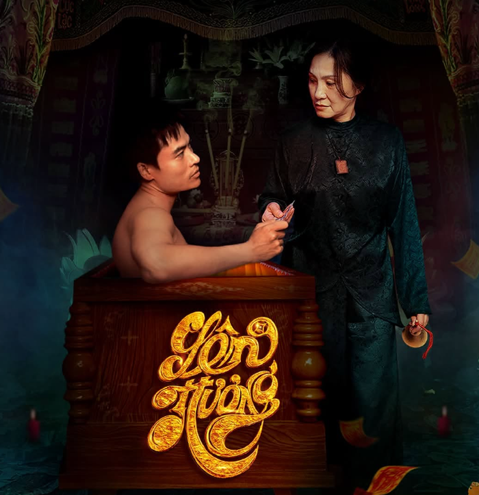 Trong Lên Hương, Hồng Đào đảm nhận vai bà Mũi, người phụ nữ kinh doanh trại hòm. Ảnh: NSX