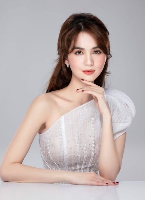 Ngọc Trinh.
