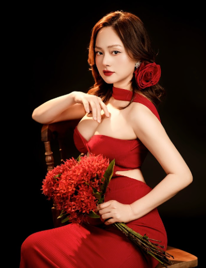 Diễn viên Lan Phương.
