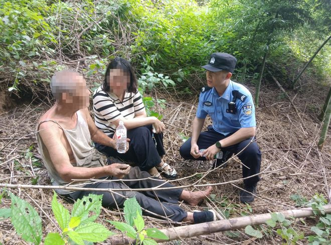 Cụ ông 76 tuổi mất tích suốt 14 tiếng, cảnh tượng khi được tìm thấy khiến con gái bật khóc Ảnh 5