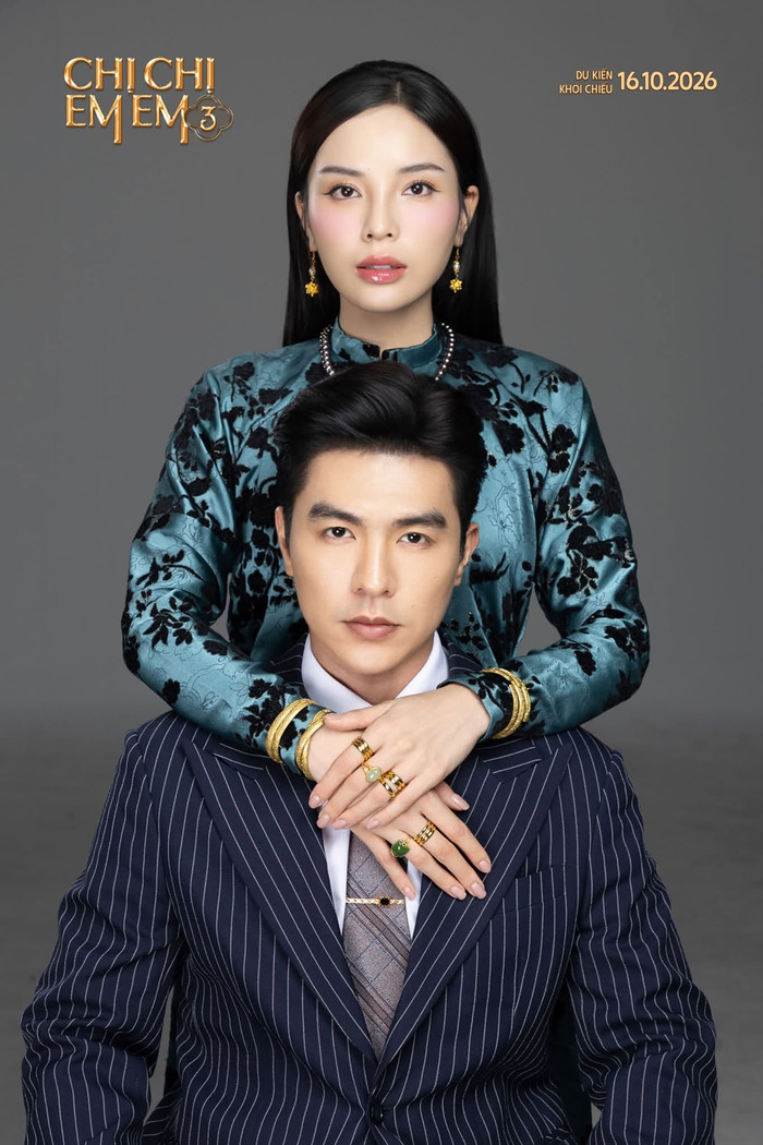 Steven Nguyễn trở thành tâm điểm của chuyện tình cảm rắc rối trong Chị Chị Em Em 3. (Ảnh: NSX)