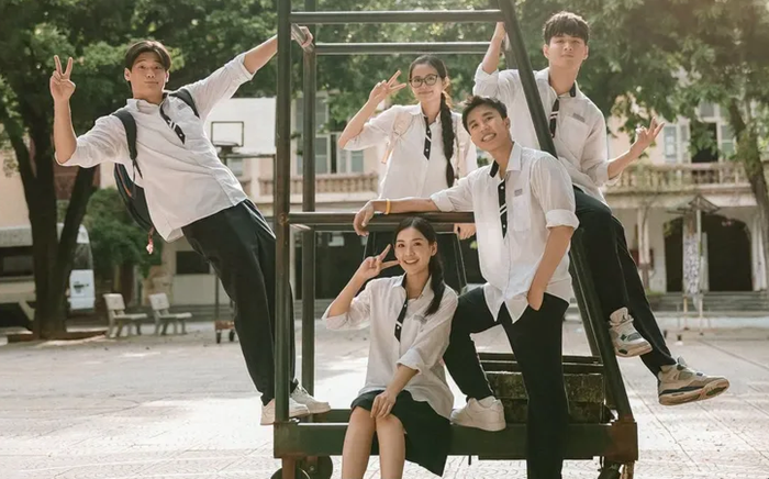 Điểm đáng chú ý của Mùa Hè Năm Ấy là sức hút không chỉ nằm ở cặp đôi chính mà đến từ tương tác của cả nhóm.&nbsp;