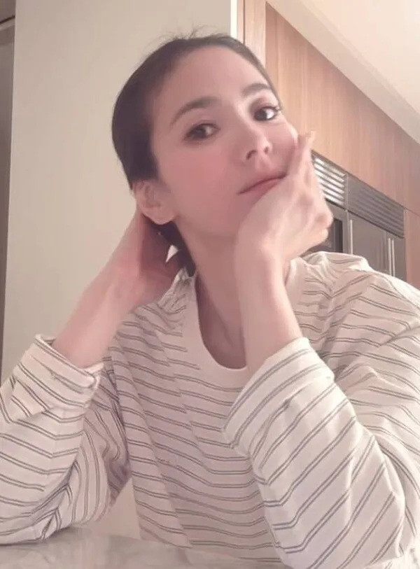 Nhan sắc của Song Hye Kyo ở tuổi 44.