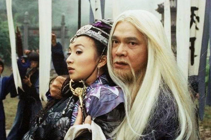 Tinh Túc phái do Đinh Xuân Thu (Tinh Túc Lão Quái) sáng lập sau khi phản bội sư môn phái Tiêu Dao, chuyên dùng độc dược và võ công tàn ác.