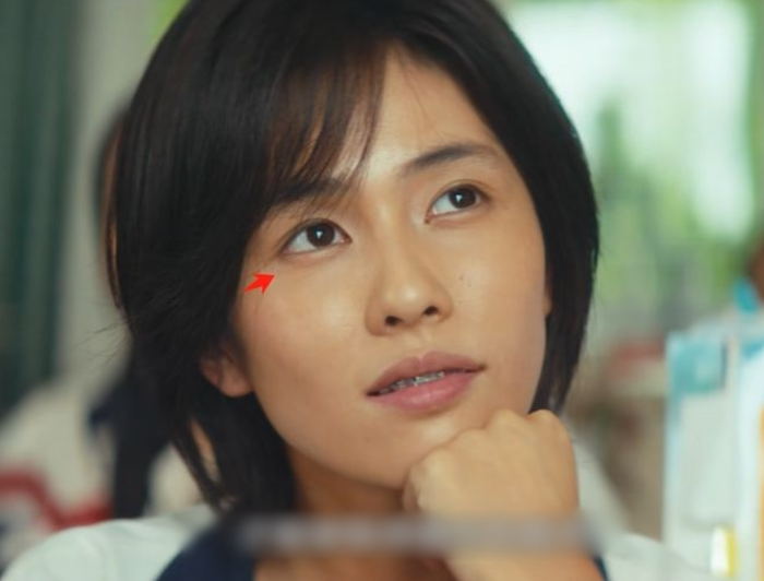 Trong Bắc Thượng, Bạch Lộc cắt tóc ngắn, hạn chế trang điểm và lựa chọn diện mạo gần với đời sống, khác biệt với nhiều vai diễn trước đây. Ảnh: Weibo.