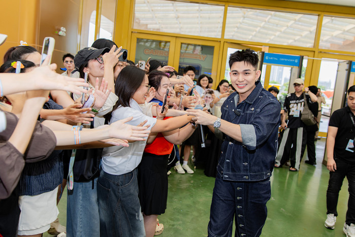 Jun Phạm trong buổi gặp gỡ với fandom và khán giả mới đây.
