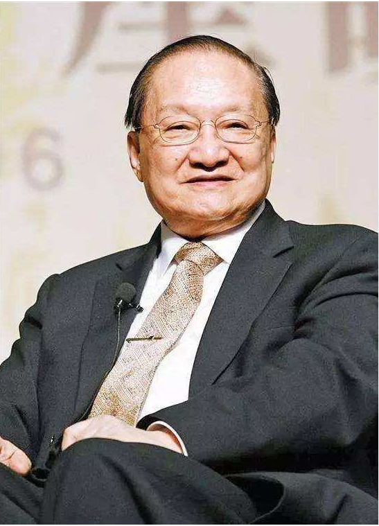 Kim Dung là cha đẻ của hàng loạt tác phẩm võ hiệp kinh điển, tạo nên những nhân vật sống mãi trên màn ảnh Hoa ngữ.