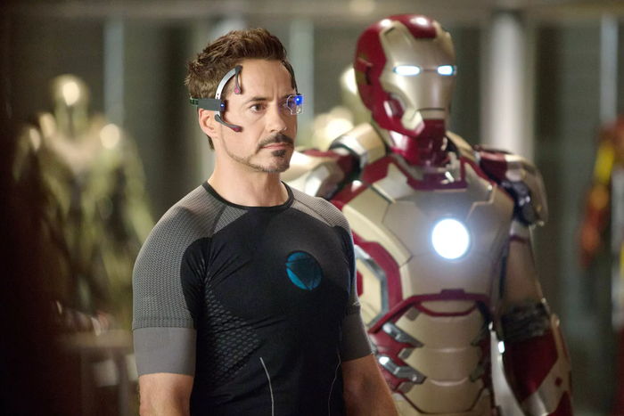Robert Downey Jr. trong vai Tony Stark trong phim Iron Man 3. Ảnh: Disney