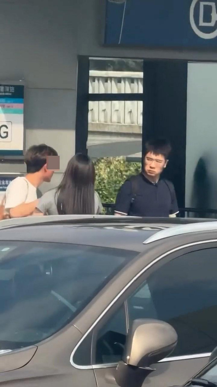 Đôi nam nữ có hành động khó coi giữa đường, cư dân mạng tranh cãi Ảnh 3