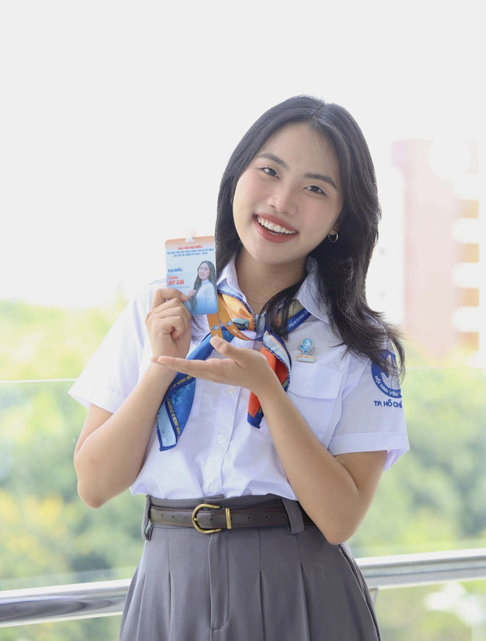 Nét năng động của cô sinh viên Phương Mỹ Chi.