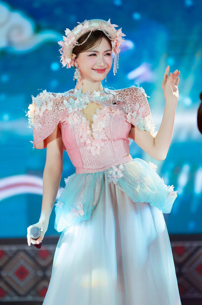 Hòa Minzy muốn sinh đôi Ảnh 5