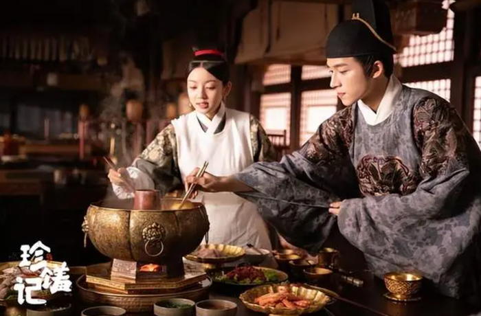 Trân Tu Ký từng được ví như phiên bản 'bình dân' của Thượng Thực. Đáng chú ý, đây là tác phẩm của Vương Tinh Việt trước khi nam diễn viên nổi tiếng với Mặc Vũ Vân Gian. Ảnh: NSX