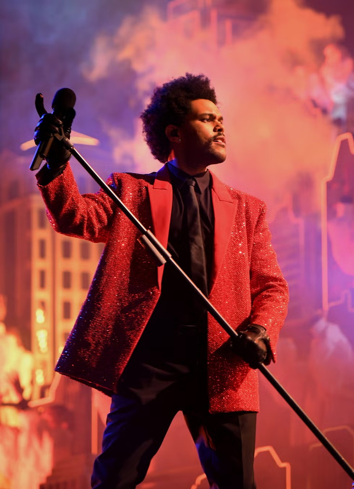 The Weeknd khiến trận đá bóng giữa Arsenal và Manchester City dời địa điểm tổ chức Ảnh 1