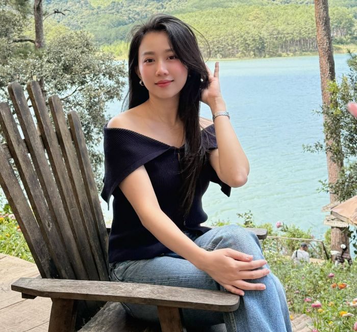 Hồng Loan nhắc lại vai diễn để đời trong Tình khúc Bạch Dương. Ảnh: FBNV