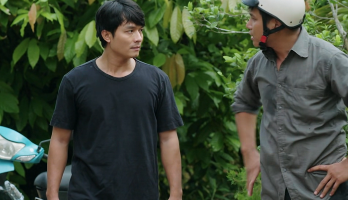 Bảy Sang (Triệu An), con trai nuôi của ông Hai Phước, muốn bán nhà, bán đất để lên thành phố sinh sống.
