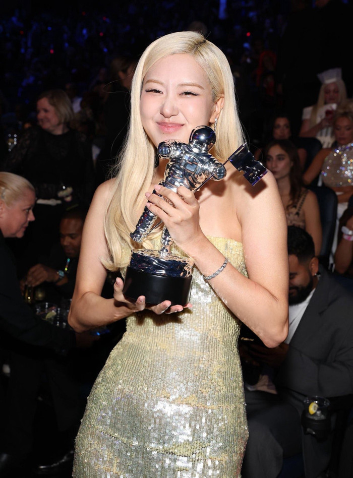 Lisa lập kỷ lục lịch sử tại MTV VMA 2026, vượt qua cả Rosé Ảnh 2