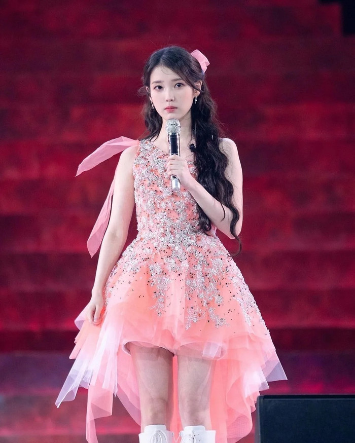 IU đưa hai phim hòa nhạc trở lại rạp giữa lúc hoãn concert Ảnh 1