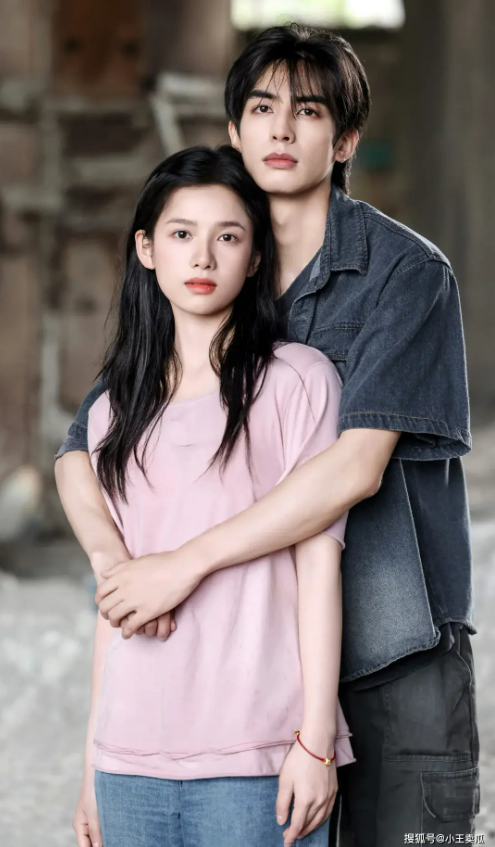 Trương Tịnh Nghi - Tống Uy Long bùng nổ chemistry trong Chó Hoang Và Xương Ảnh 2