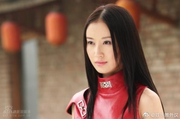 ‘Cô Ngốc’ trong Chiếc Điện Thoại Thần Kỳ.