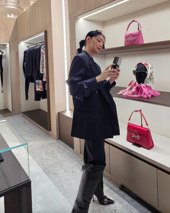 'Quốc bảo nhan sắc' Lee Young Ae gây sốt với visual tuổi U60 Ảnh 3