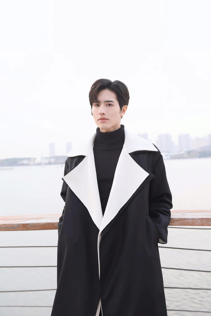 La Chính và nghịch lý “đóng nhiều phim nhưng chưa bật lên”. Ảnh: Weibo.