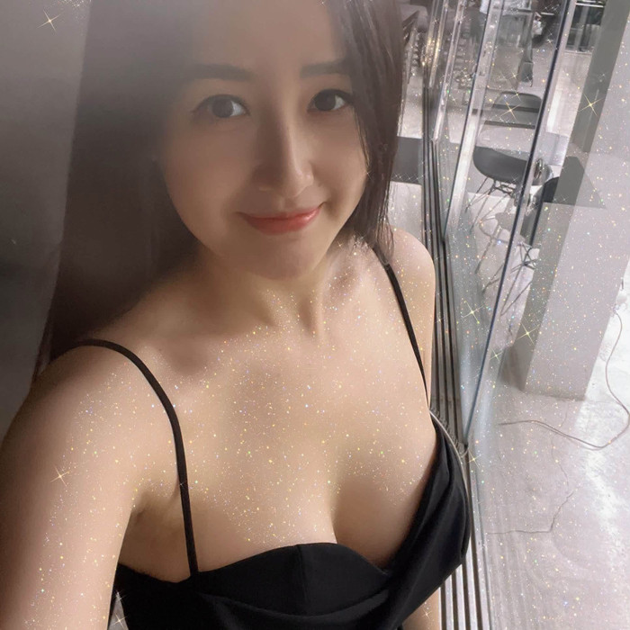 Mai Phương Thúy chăm chỉ cập nhật ảnh đời thường ở trên mạng xã hội. Ảnh: FBNV