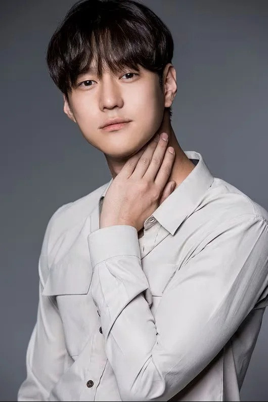 Nhiều khán giả xúc động trước chia sẻ của Go Kyung Pyo về người mẹ quá cố.