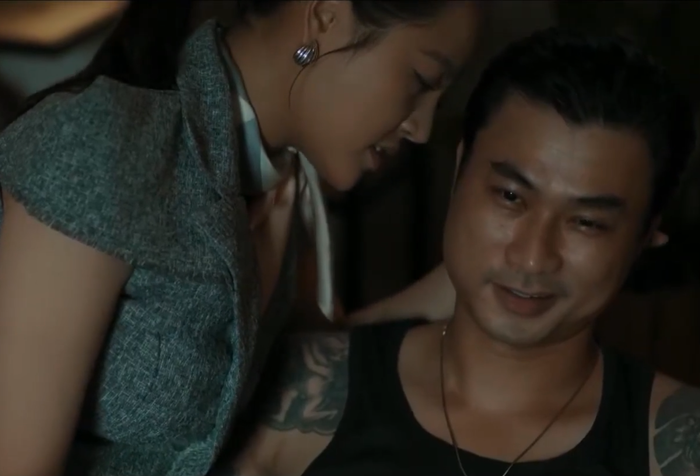 Mối quan hệ của Lan và Cương không chỉ mang màu sắc tình cảm mà còn có khả năng tác động đến những tính toán của các nhân vật.