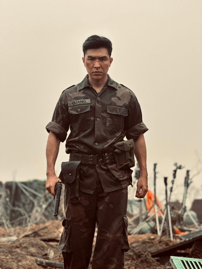 Vai Trung úy Quang trong Mưa đỏ trở thành bước ngoặt lớn trong sự nghiệp diễn xuất của Steven Nguyễn. Ảnh: FBNV.