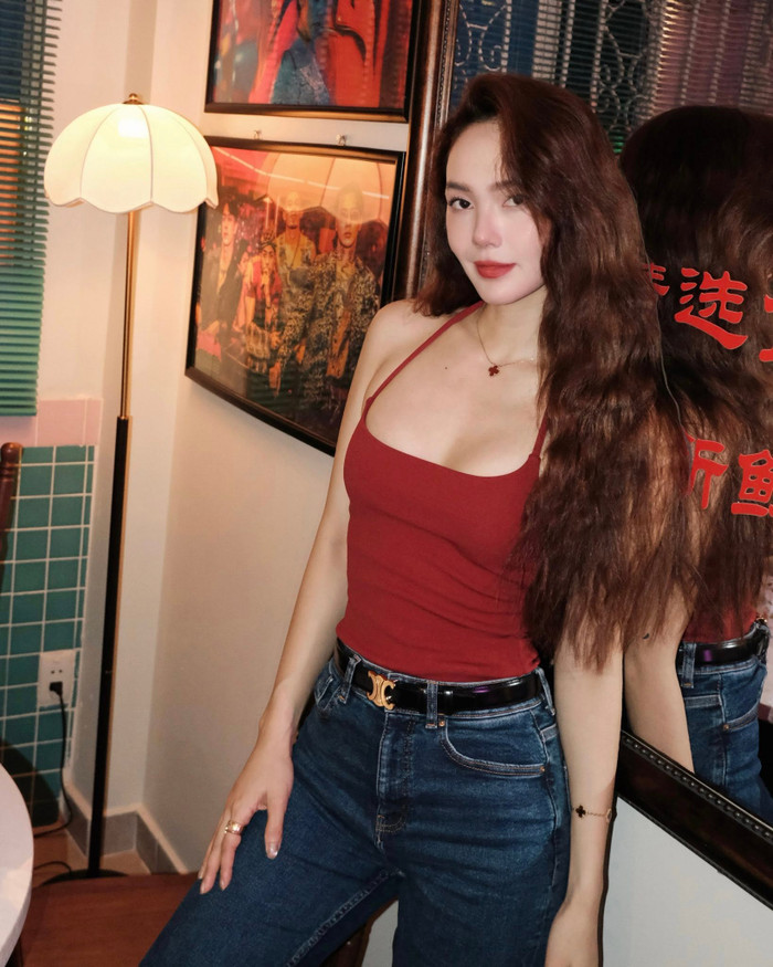 Minh Hằng sỡ hữu gia tài phim ảnh trong suốt 18 năm trước khi tạm dừng lại vào 2023. Ảnh: FBNV