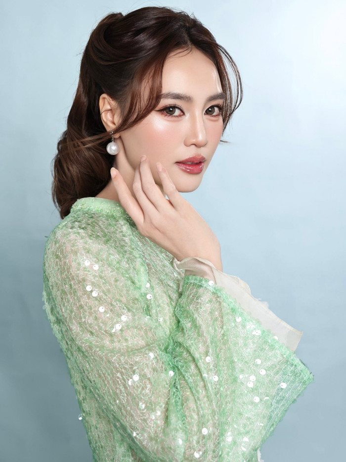 Trong thời gian không xuất hiện trên màn ảnh rộng, Ninh Dương Lan Ngọc vẫn duy trì sức hút thông qua nhiều hoạt động nghệ thuật khác. Ảnh: FBNV