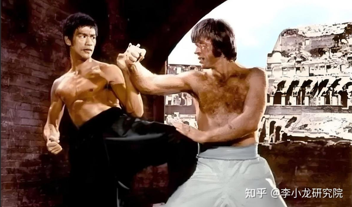 Sau Mãnh long quá giang, Chuck Norris xây dựng sự nghiệp riêng và trở thành ngôi sao hành động nổi tiếng tại Hollywood. Ảnh: Weibo.