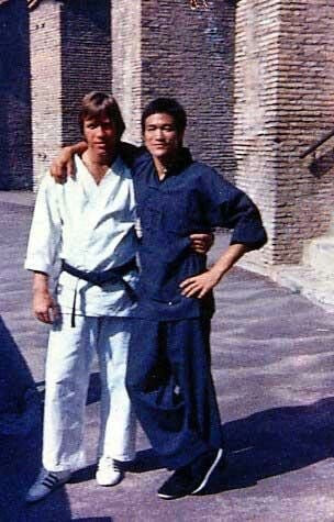Chuck Norris từng chạm trán Lý Tiểu Long trong The Way of the Dragon (Mãnh Long Quá Giang).