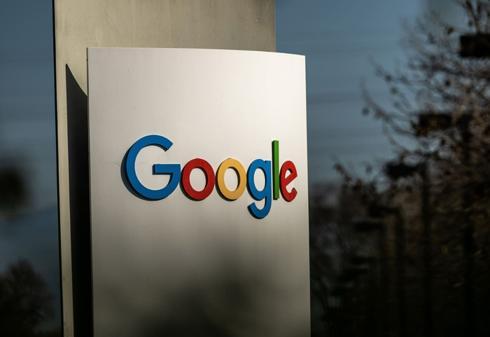 Google tung loạt công cụ AI học tập mới trên Search và Gemini, nổi bật với mô phỏng 3D, bài kiểm tra tùy chỉnh và trung tâm học tập riêng. Ảnh: Bloomberg