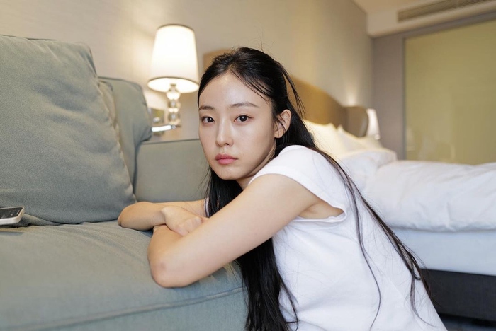 Jeon So Nee sinh năm 1991, kém đàn chị 10 tuổi.