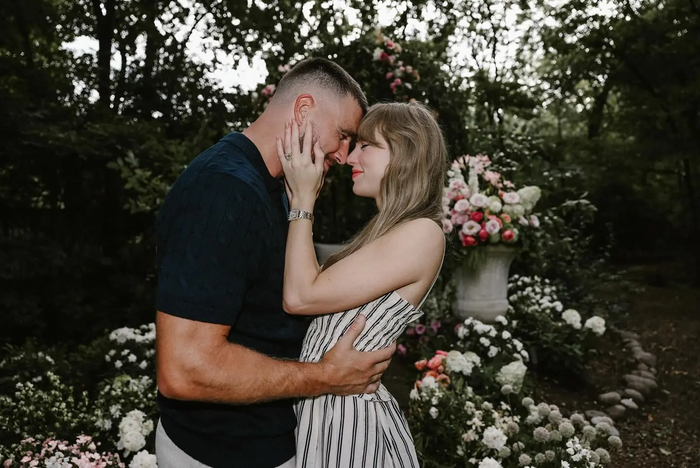 Không chỉ mang ý nghĩa tình cảm, chiếc nhẫn cưới đặc biệt của Taylor Swift được dự đoán có thể tạo nên một xu hướng mới trong lĩnh vực trang sức cưới.&nbsp;