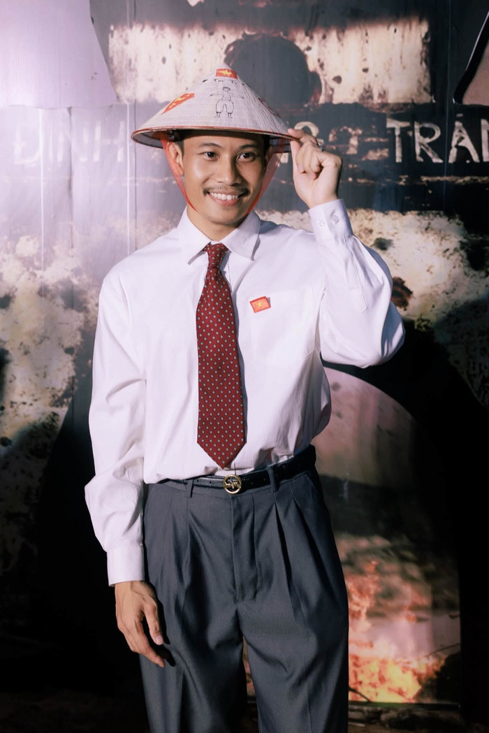 Vai Tạ trong Mưa Đỏ giúp Phương Nam 'đổi đời' trên màn ảnh.&nbsp;