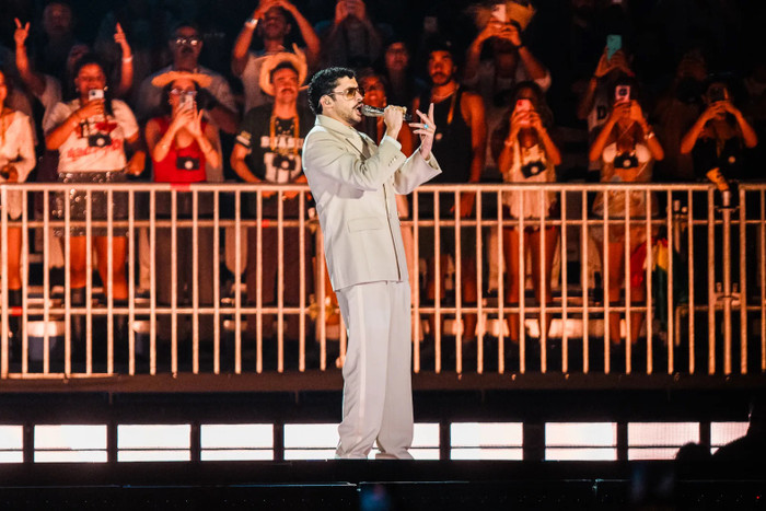 1,5 triệu người xếp hàng mua vé concert Bad Bunny Ảnh 4