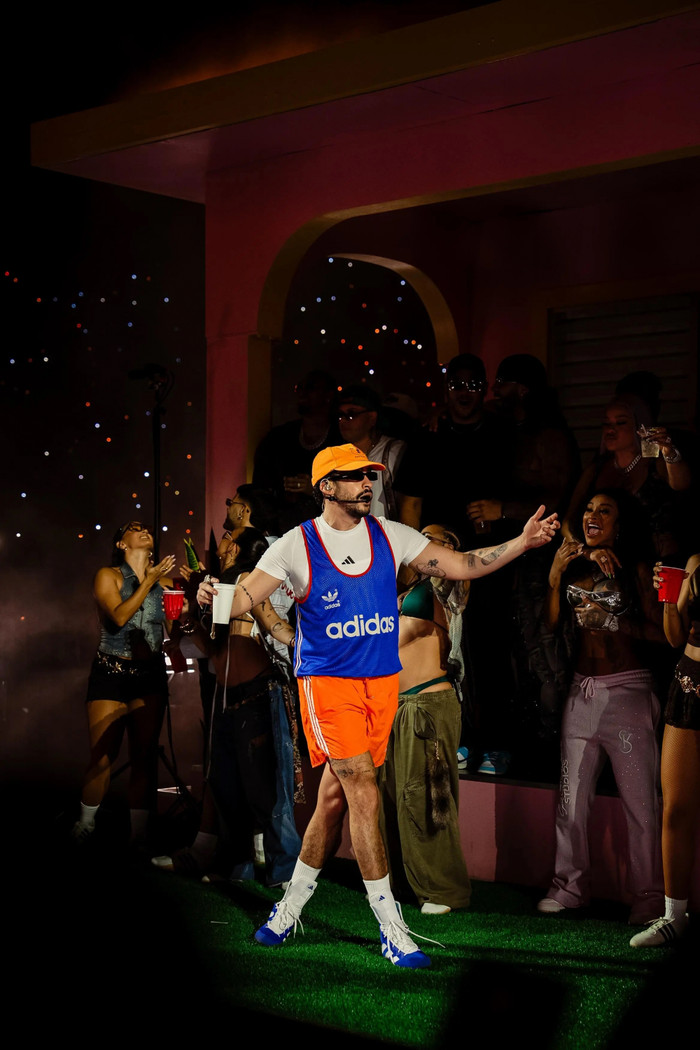 1,5 triệu người xếp hàng mua vé concert Bad Bunny Ảnh 1