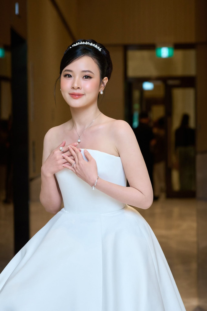 Midu tiết lộ mất 2 tiếng để có được khoảnh khắc này Ảnh 1