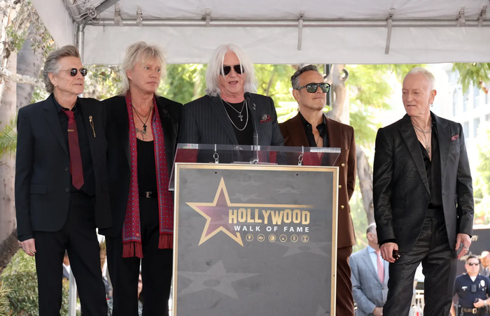 Def Leppard nhận ngôi sao trên Đại lộ danh vọng Hollywood vào tháng 10/2025.