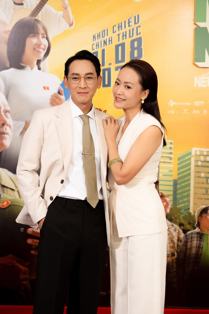 Hồng Ánh và Hứa Vĩ Văn đang ghi dấu ấn tại phòng vé Việt khi Nghỉ Hè Sợ Nghỉ Hưu gần chạm mốc trăm tỷ. (Ảnh: NSX)