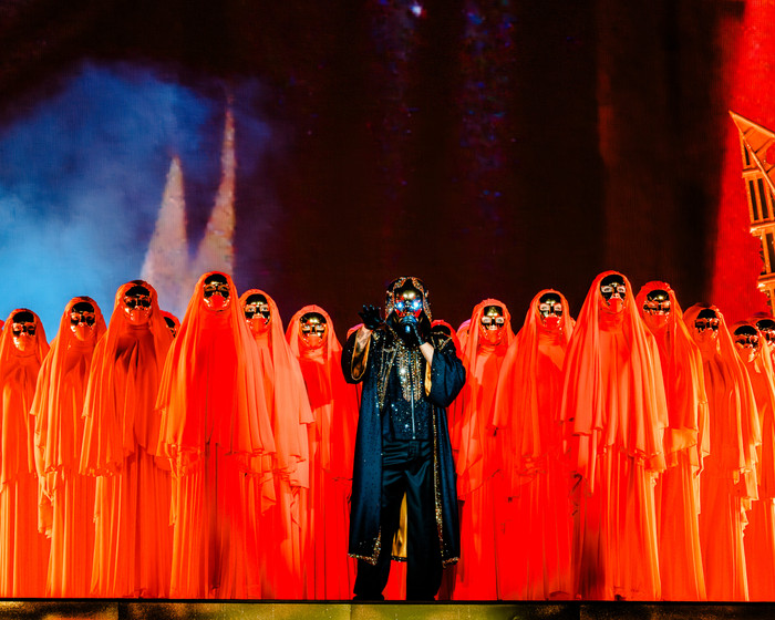 The Weeknd khép lại 5 đêm diễn tại Wembley, quyên góp hơn 9 tỷ đồng cho hoạt động thiện nguyện Ảnh 2