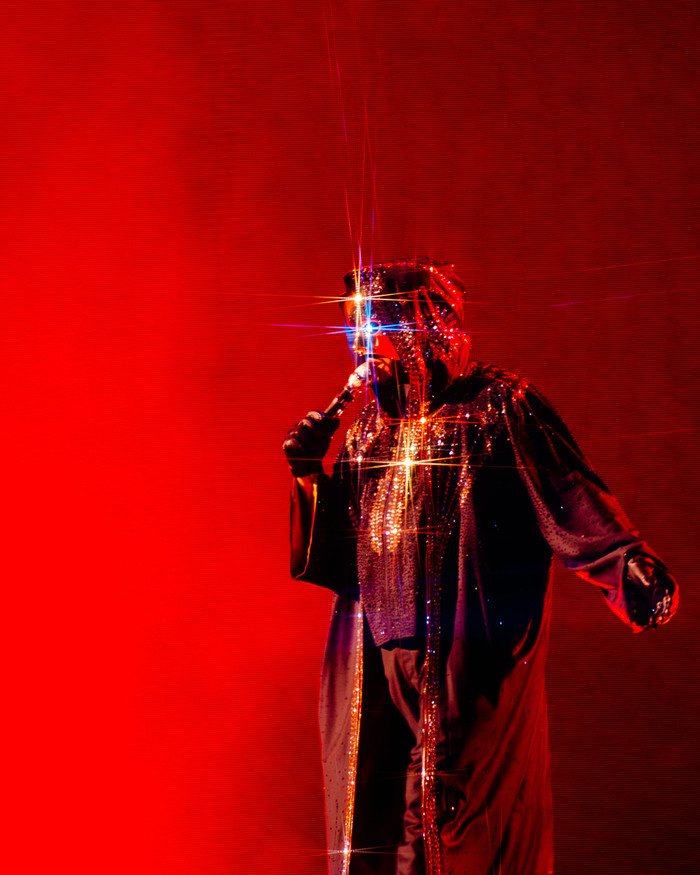 The Weeknd khép lại 5 đêm diễn tại Wembley, quyên góp hơn 9 tỷ đồng cho hoạt động thiện nguyện Ảnh 1