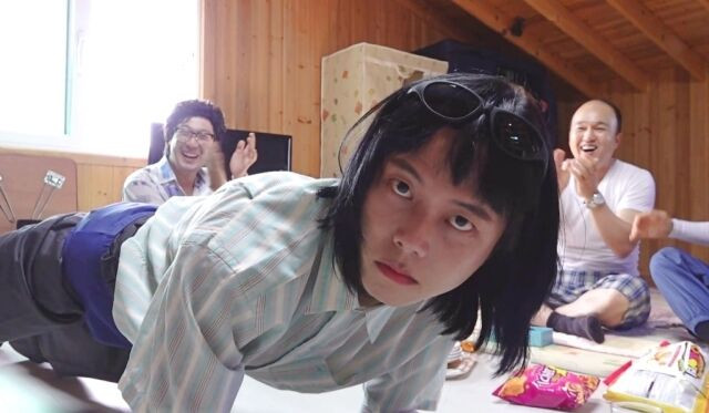 Quá khứ từng làm người mẫu nội y của Joo Woo Jae bất ngờ bị Yoo Jae Suk đào lại.